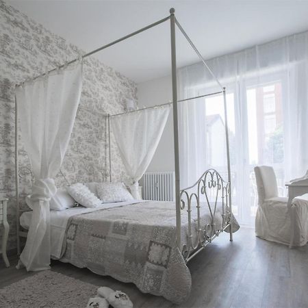 Lilly Chic Monza Bed & Breakfast エクステリア 写真